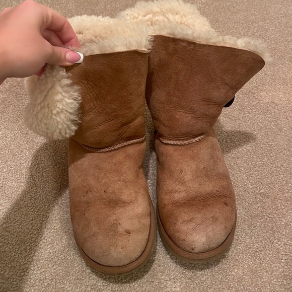 Womens Bailey Button Uggs (womens) - Picture 1 of 5